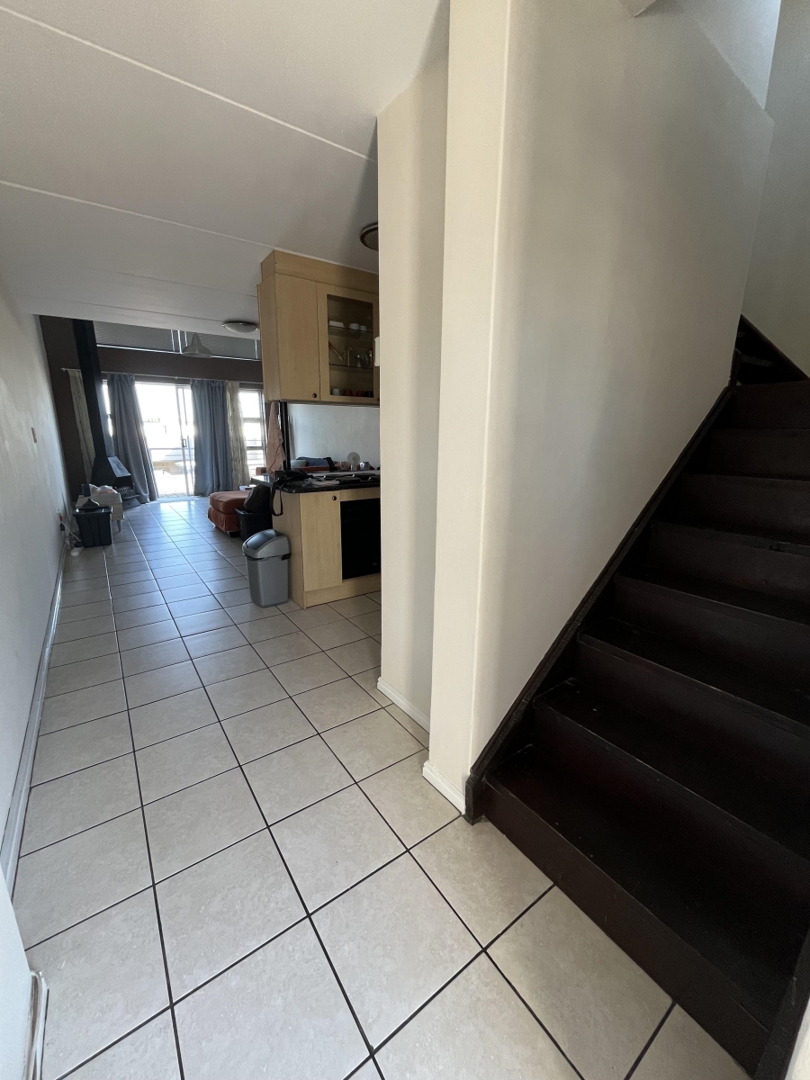 To Let 1 Bedroom Property for Rent in Parklands Western Cape